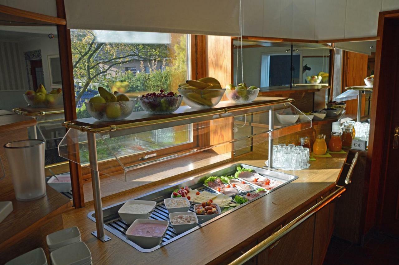 Hotel Ambiente Soltau Esterno foto