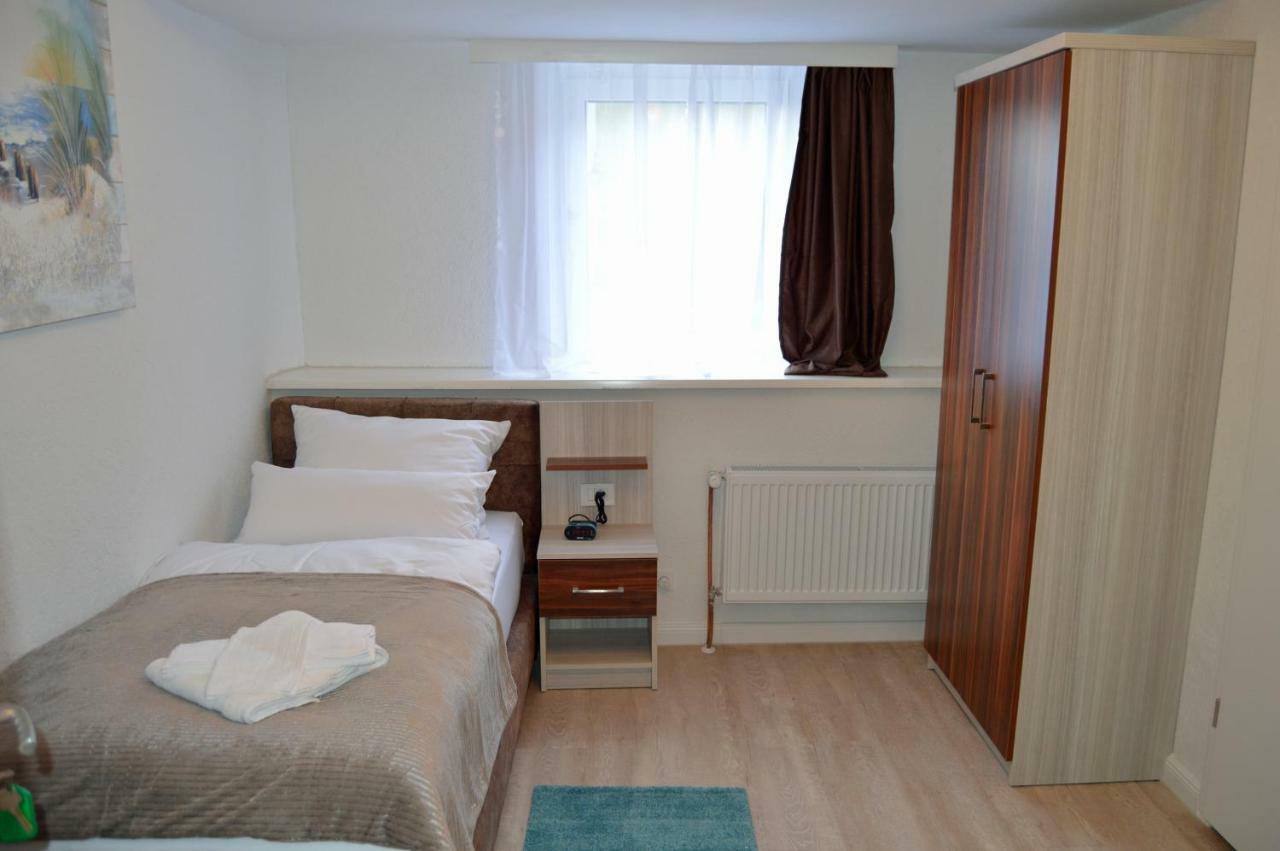 Hotel Ambiente Soltau Esterno foto